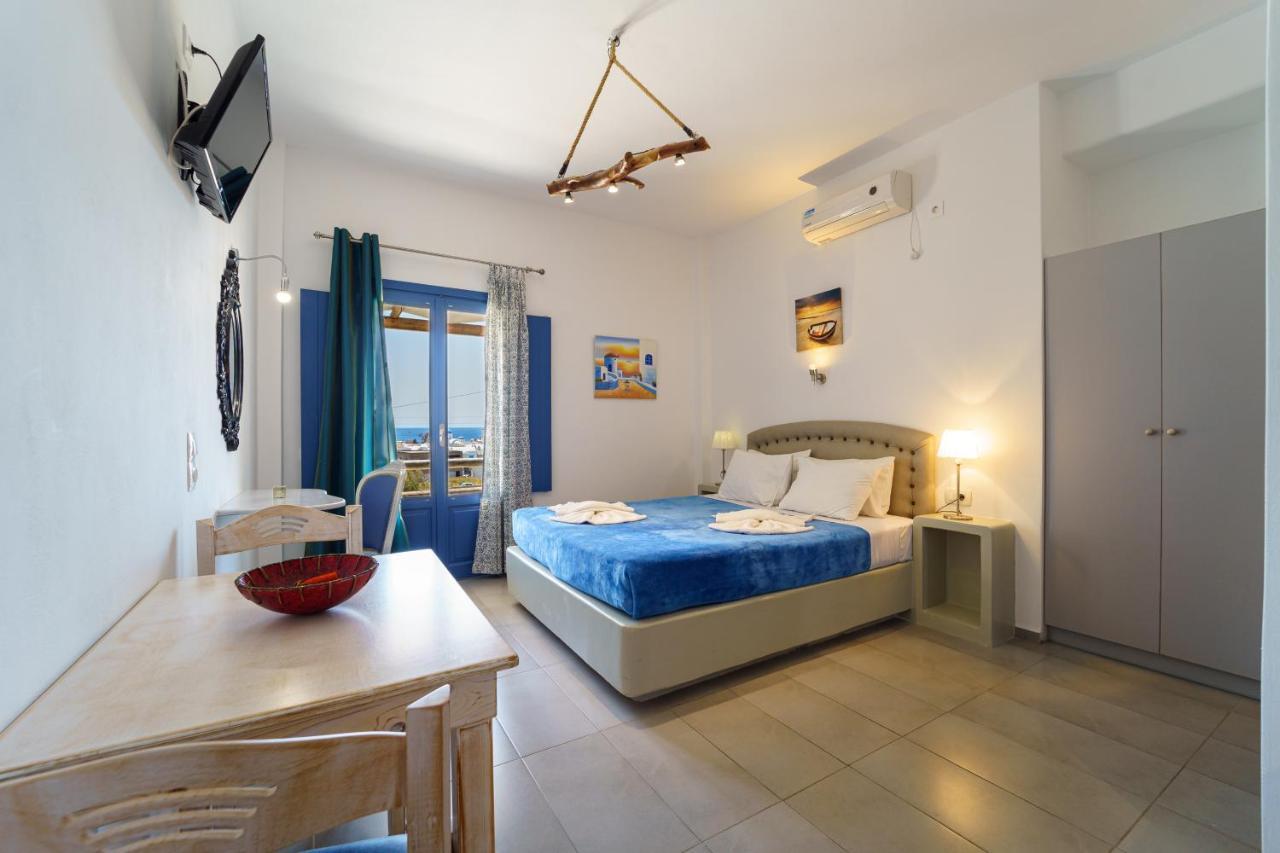 Marousi Suites 佩里萨 外观 照片
