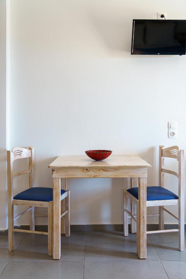 Marousi Suites 佩里萨 外观 照片