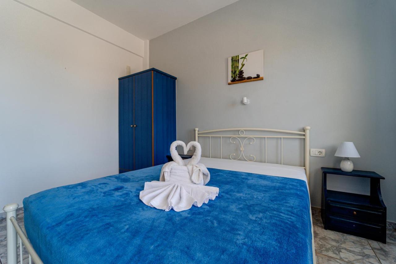 Marousi Suites 佩里萨 外观 照片