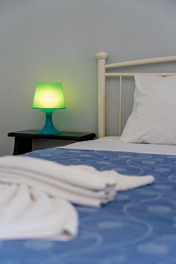Marousi Suites 佩里萨 外观 照片