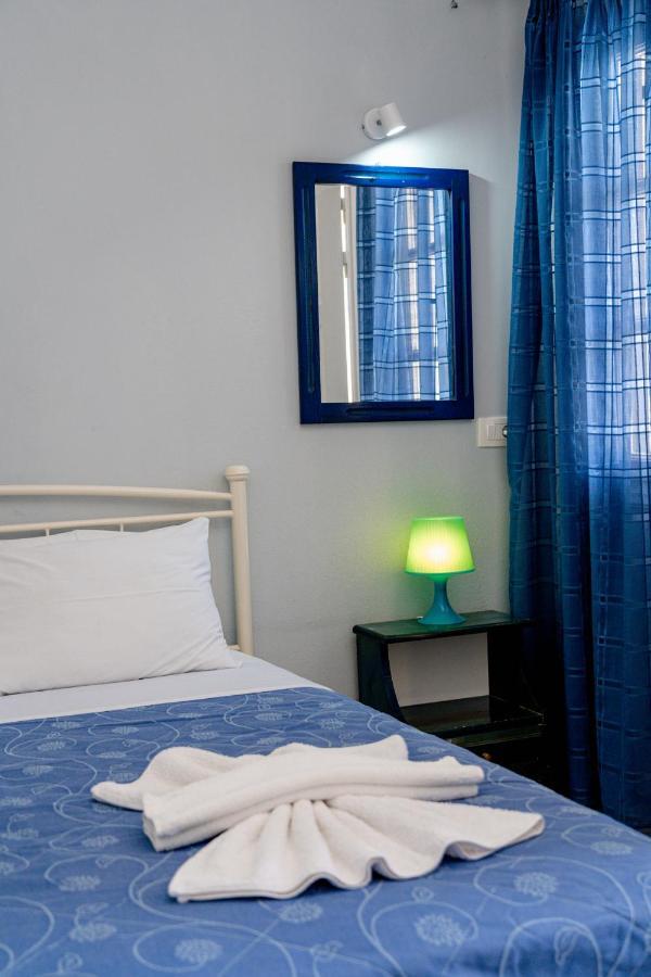 Marousi Suites 佩里萨 外观 照片