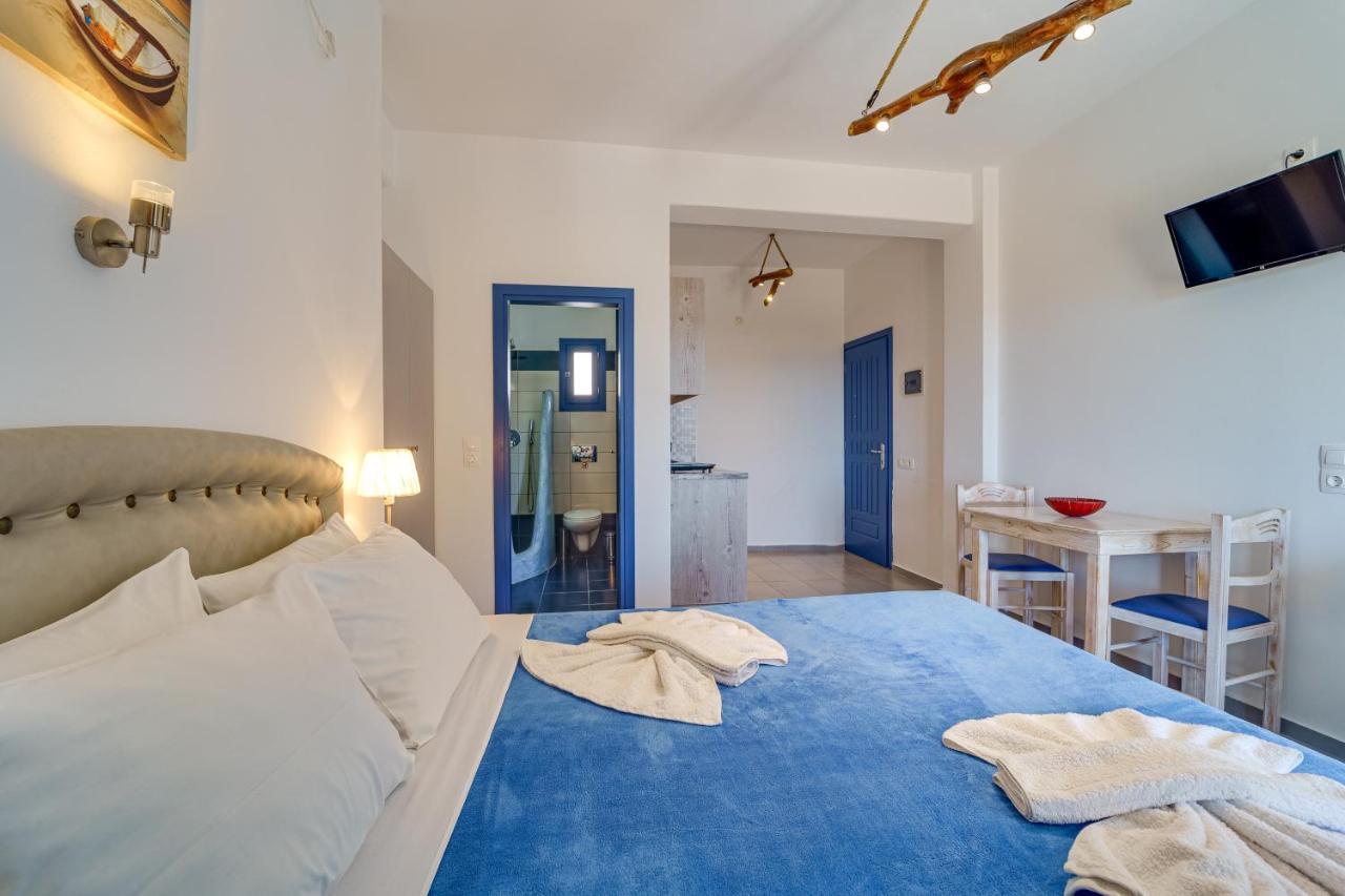 Marousi Suites 佩里萨 外观 照片