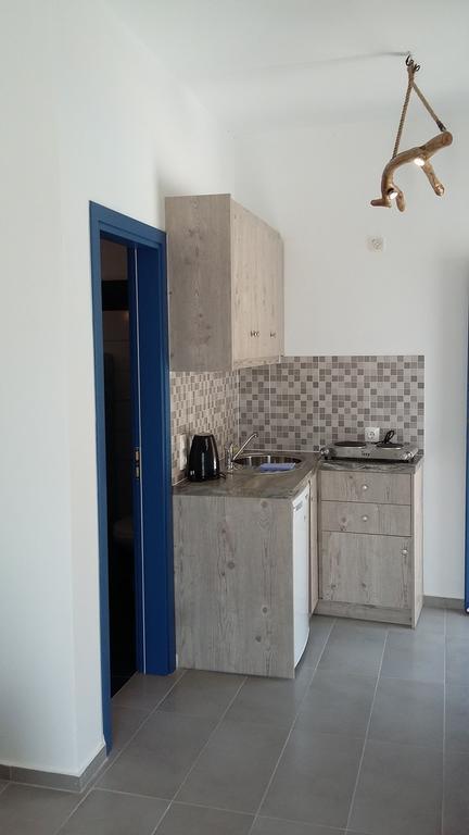 Marousi Suites 佩里萨 外观 照片